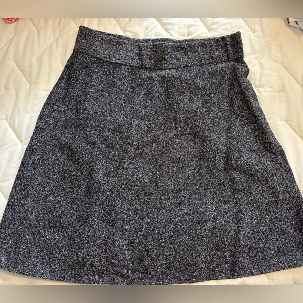 Above the knee, fall skirt